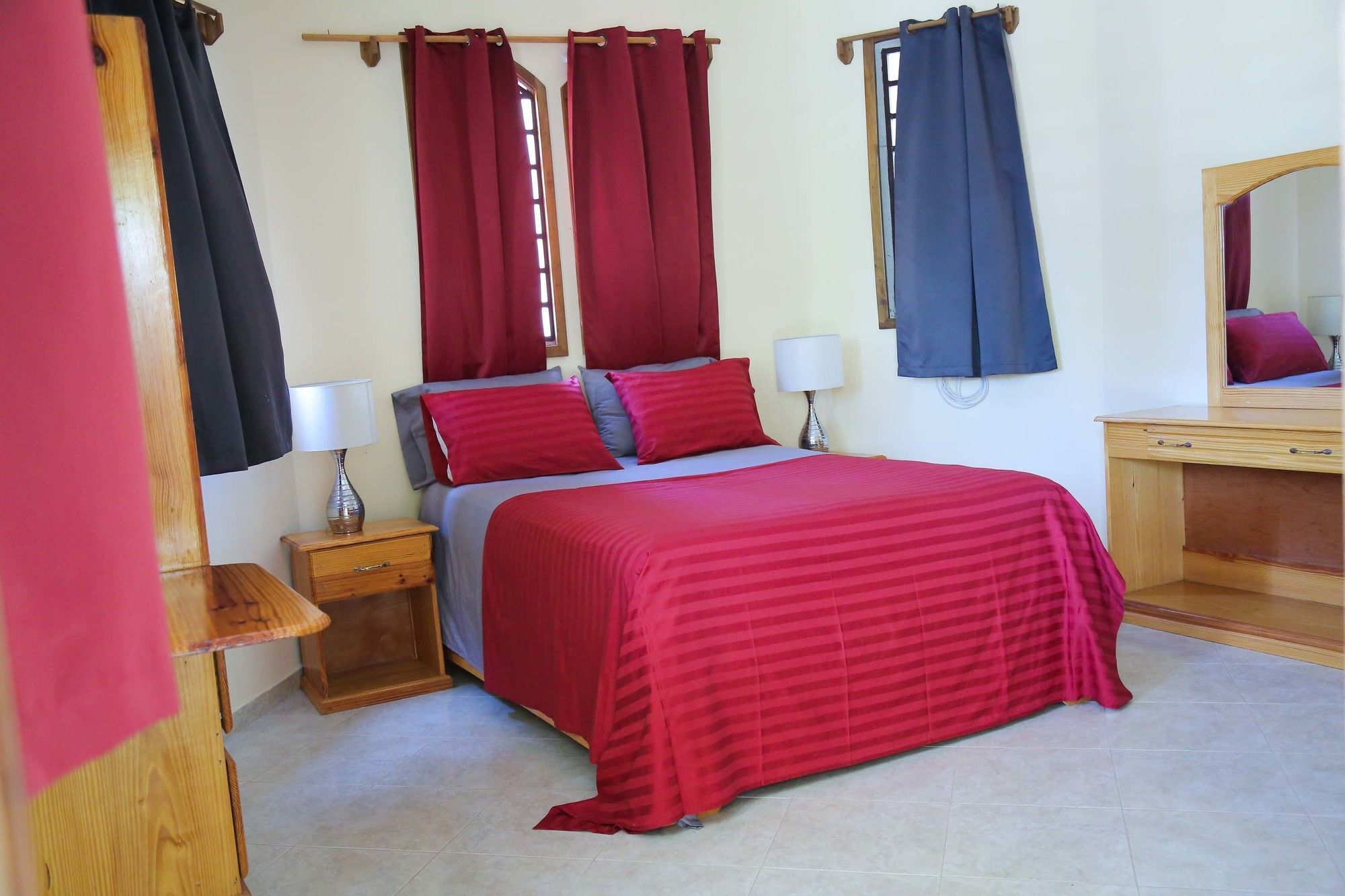 Hotel Inoubliable Cotterelle Екстериор снимка